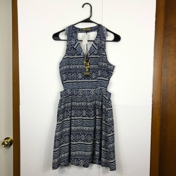 NWT Parisian Collection Cut Out Dress Sz S - Picture 1 of 8